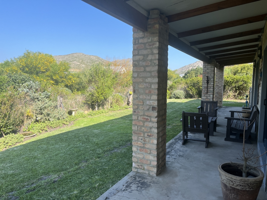 To Let 2 Bedroom Property for Rent in Pringle Bay Western Cape